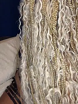 Snapshot of leiafox chatting on September 23, 7:56 pm leiafox online show from September 23, 7:56 pm