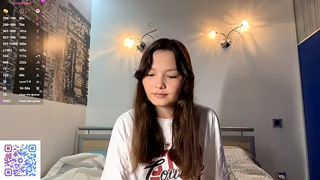 KiraVelvet online show from September 17, 9:40 am