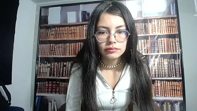 Kylie Rivers online show from October 20, 11:57 am