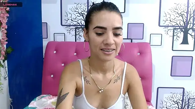 vanesa19  online show from October 27, 4:46 pm