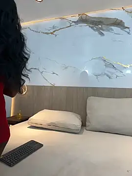 emily browne online show from November 11, 7:44 pm