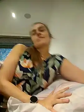 Carolinemiam online show from October 30, 4:08 pm