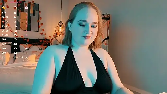 Kitty Rest  online show from October 17, 2:53 pm