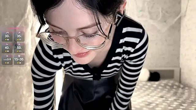 FakeLamb online show from October 31, 9:08 pm