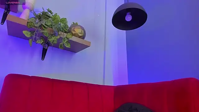 Cristalfoxy  online show from March 12, 11:29 pm