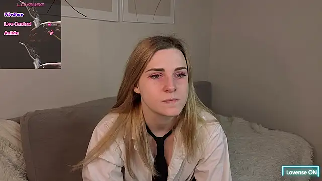 HelenMartines online show from April 7, 11:34 am