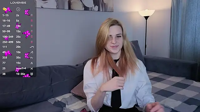 HelenMartines online show from October 28, 10:32 am