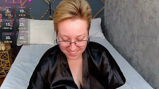 AlexandraGreen online show from October 21, 10:14 pm