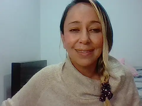 leah susman online show from November 14, 3:06 am