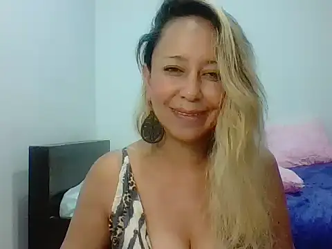 leah susman online show from November 26, 2:12 am