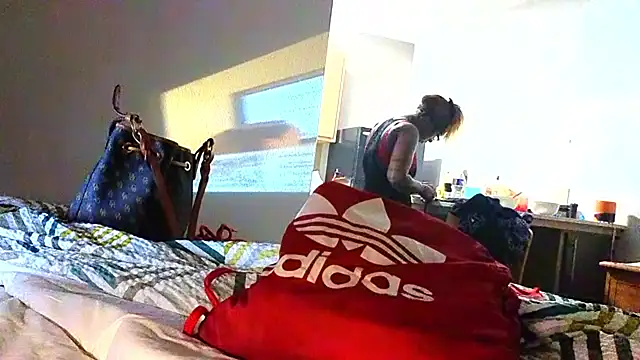 CinnaCakesss online show from October 30, 6:42 pm