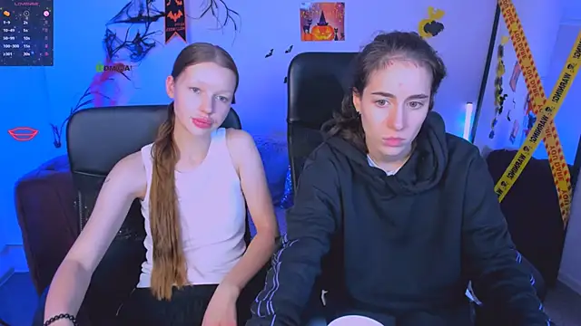 khloebeauty online show from November 4, 8:36 pm