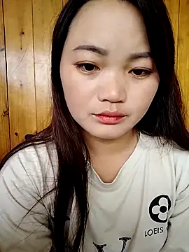 Snapshot of lusy-000 chatting on October 22, 2:49 am lusy-000 online show from October 22, 2:49 am