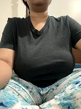 aisha1630 online show from September 23, 10:46 am