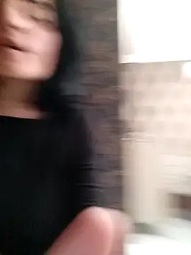 Gecenin Kralicesi online show from March 2, 7:26 am