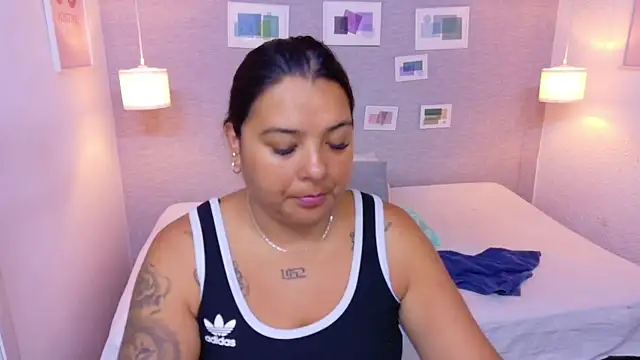 fat naughtyass online show from April 20, 1:36 pm