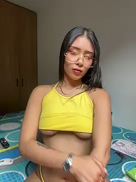 CatadeLuca online show from May 29, 3:43 pm