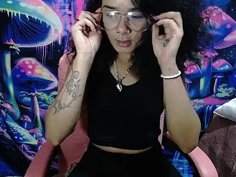 Delliriummm online show from February 7, 11:08 pm