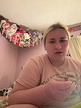 imawhorenslut19 online show from April 28, 3:43 am