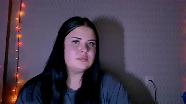  Trisha li online show from November 30, 5:17 pm