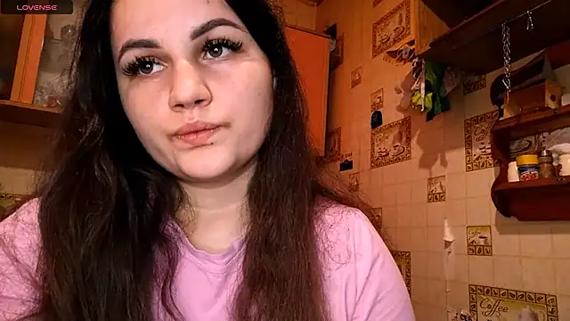 DierdreCousineau online show from November 17, 10:16 am