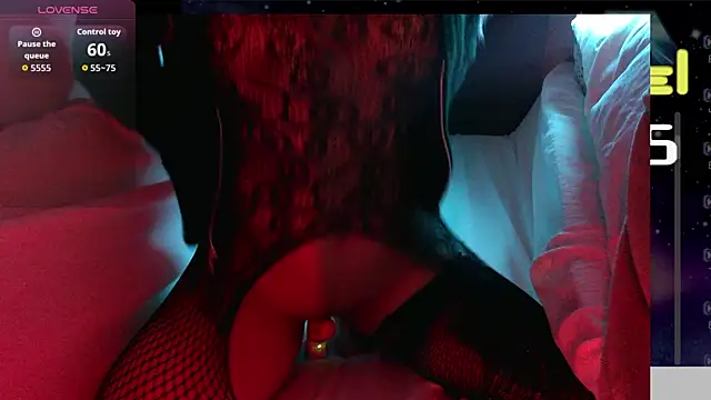 kikitheclown online show from March 26, 10:33 pm