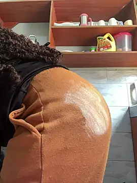 ewatyu online show from March 4, 7:09 pm