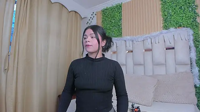 Jade Nmm online show from December 17, 1:15 pm