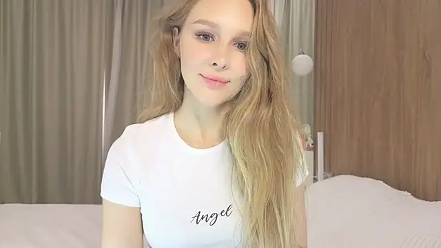 Snapshot of Brigitte_Bardot chatting on September 17, 5:38 am Brigitte Bardot online show from September 17, 5:38 am