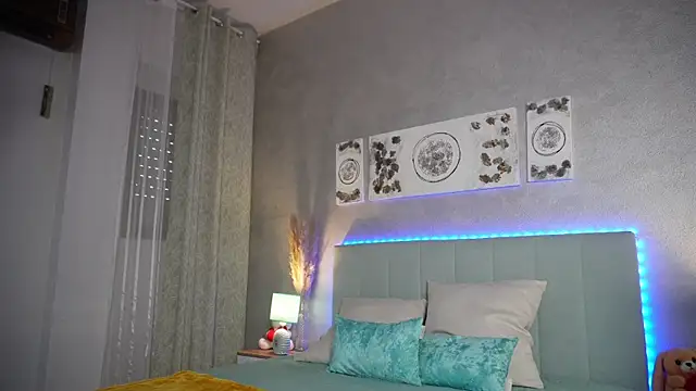 LibertyLust online show from September 18, 6:12 am