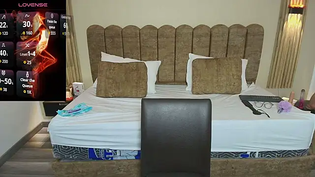 SexyRachel  online show from October 13, 11:46 am