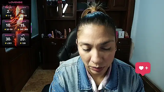 SexyRachel  online show from January 14, 12:10 pm