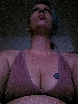 DeziBaby1087 online show from April 9, 6:16 am