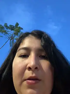 Snapshot of evelyn_1702 chatting on October 28, 10:47 pm evelyn 1702 online show from October 28, 10:47 pm