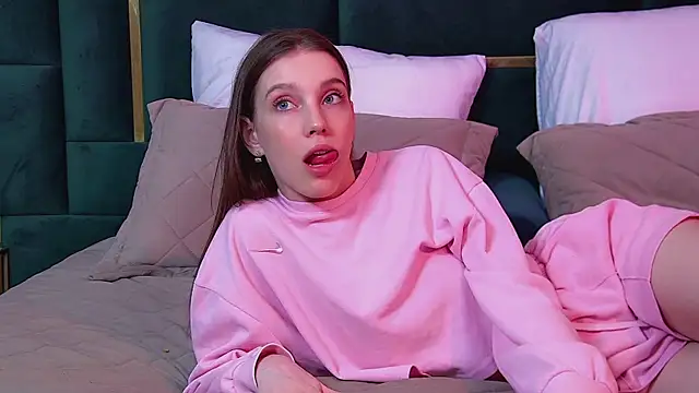 VeronicaVances online show from May 21, 6:28 pm