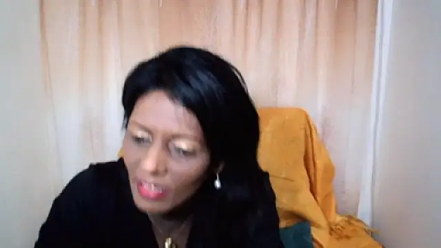 Indianpeaches online show from October 14, 5:43 am