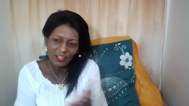 Indianpeaches online show from October 13, 5:21 am