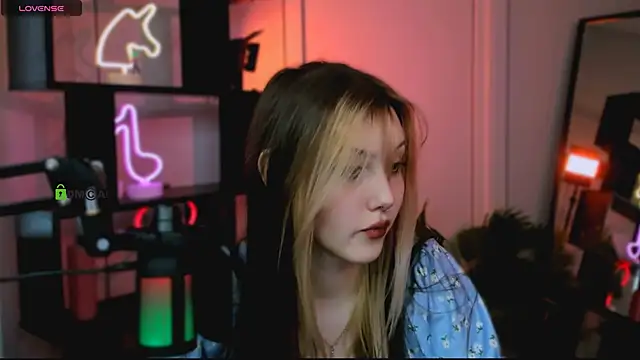 luna tin online show from November 25, 12:29 pm