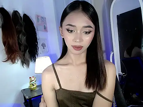 lovely kiannaHugecock online show from January 13, 3:49 pm