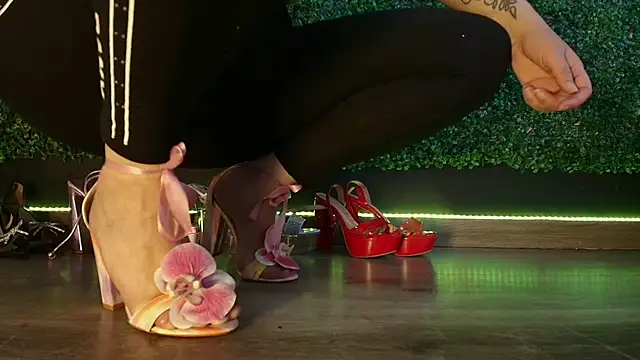 Skylar  Desire online show from November 15, 1:12 pm