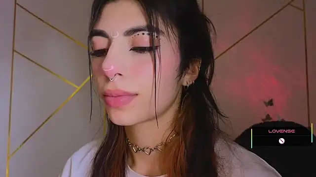 Hollyxx  online show from November 14, 3:50 am