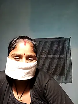 Sheema tyagi online show from November 26, 10:44 pm