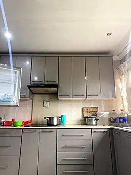 031bubbles online show from December 20, 3:27 pm