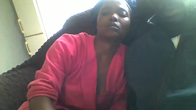 longdickson12345 online show from April 25, 1:25 pm