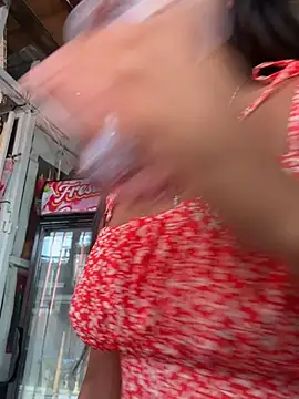 BrunetteBliss69 online show from April 17, 9:50 pm