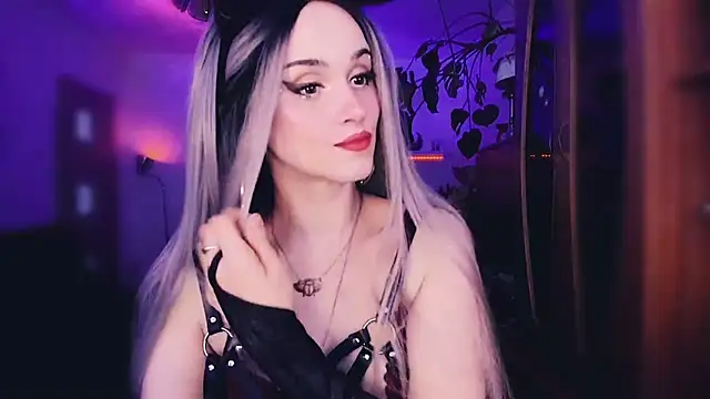 MistressJolie online show from September 11, 7:53 am