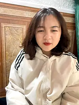 Lonnina online show from December 4, 2:03 am