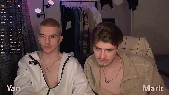 itsyanbb online show from November 12, 3:21 pm