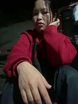 O o UwU o O online show from February 2, 7:07 am