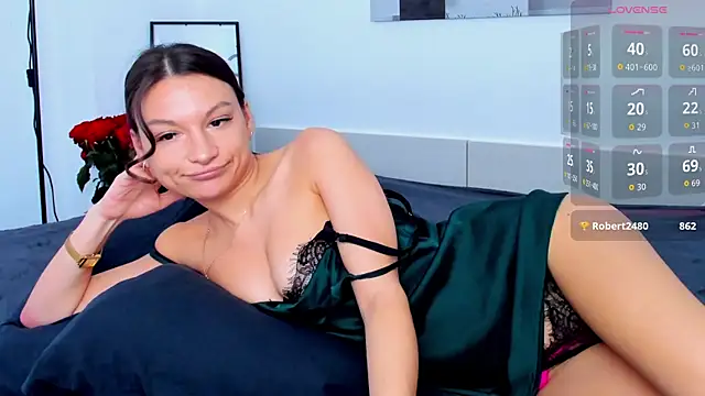 KellySmitS online show from April 14, 8:58 am